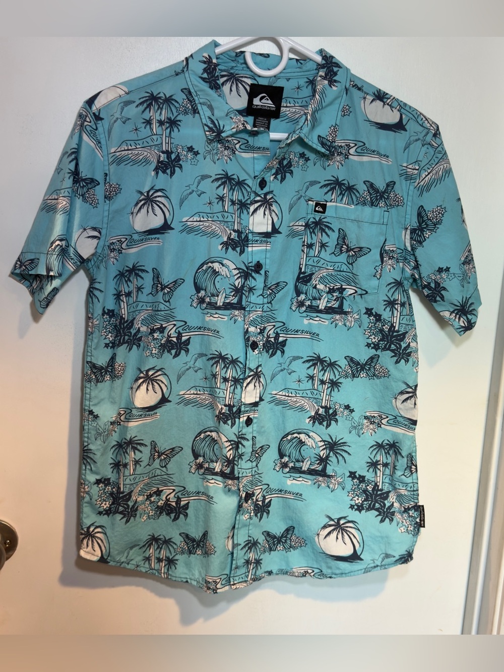Quiksilver Boy’s XL 18/20 Turquoise Tropical Print Short Sleeve Button down